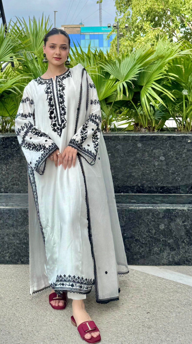 Noor-e-Khas - 3 piece suite - Premuim Tussel Silk