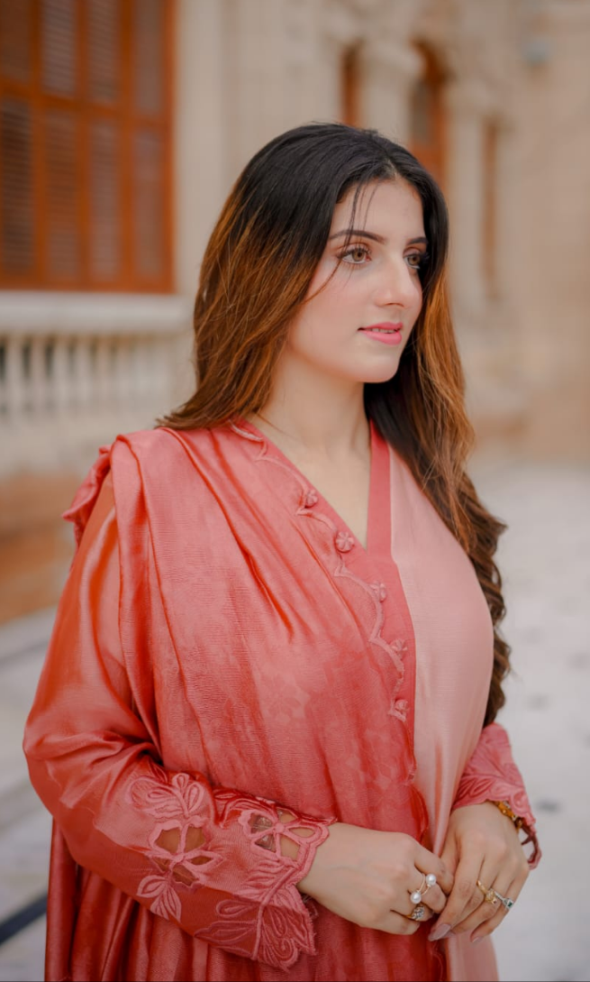 Mah-e-Naaz - 3 piece suite - Premium Silk